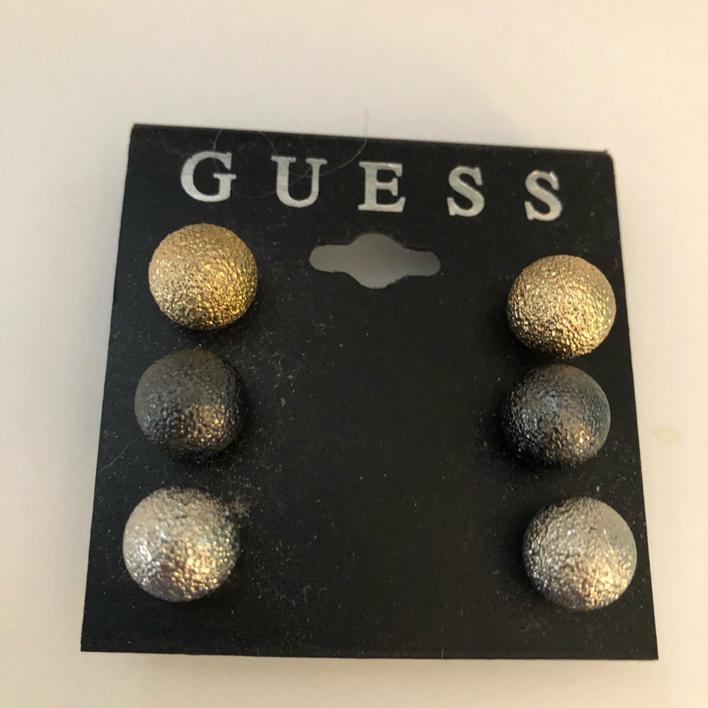 NWT set of three dusted sparkle earrings 💝